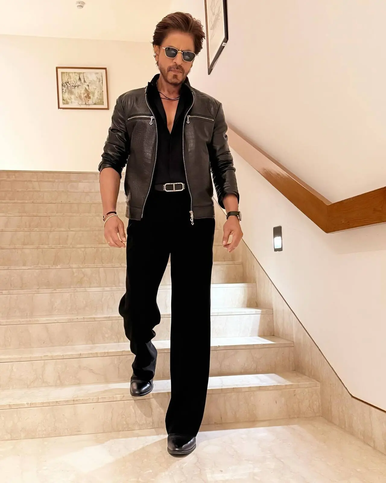 Shah Rukh Khan owns a luxurious, 14,000-square-foot beach villa named 'Jannat' located in the prestigious Palm Jumeirah in Dubai. Valued at over Rs 100 crore, the villa features a private beach.